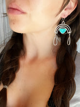 Load image into Gallery viewer, Yuvia Earrings
