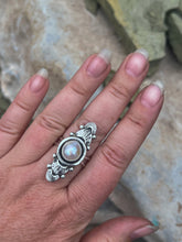 Load image into Gallery viewer, Solace Ring
